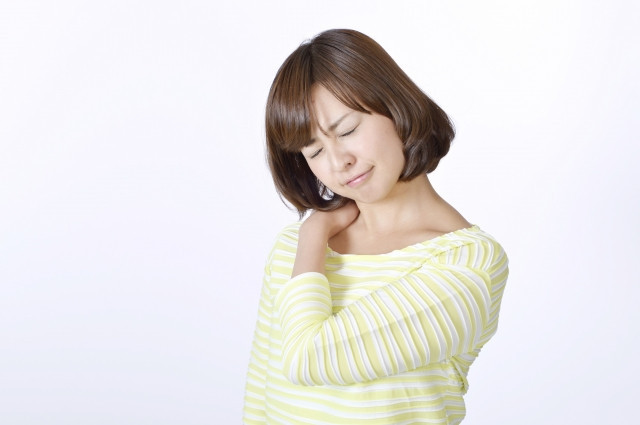 首痛の女性